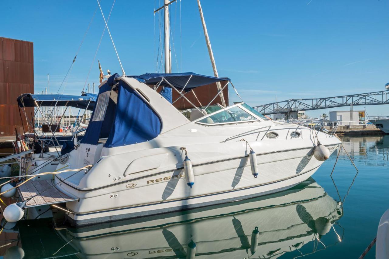 Boat Hotel Barcelona Sant Adrià de Besòs Eksteriør billede