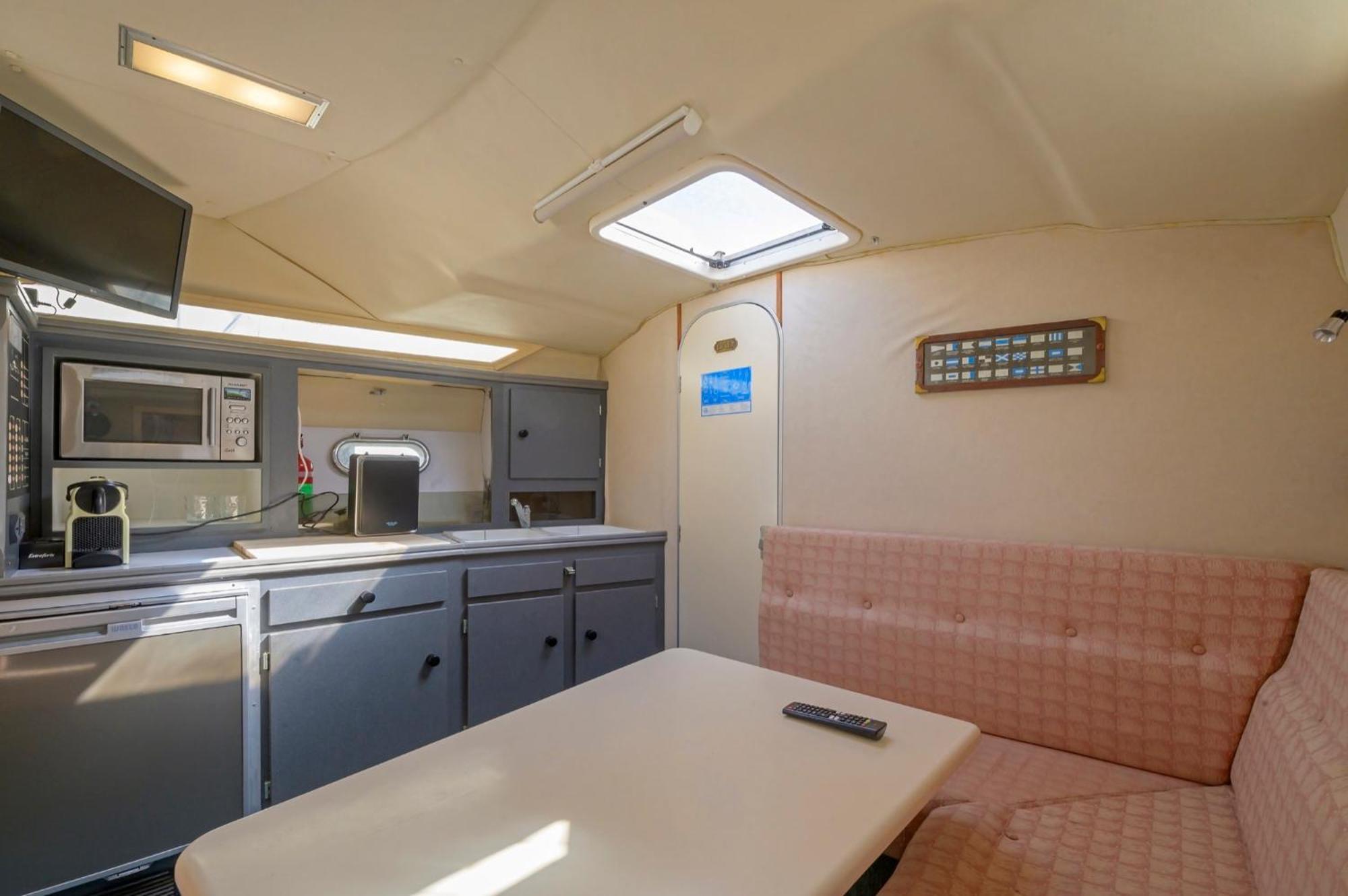 Boat Hotel Barcelona Sant Adrià de Besòs Værelse billede